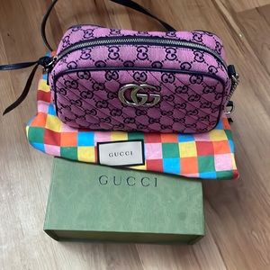 Gucci purse